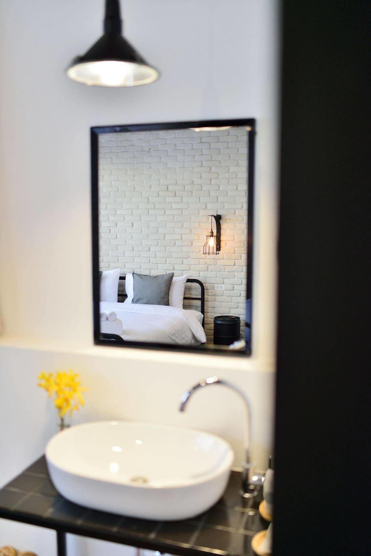 The Rommanee Classic Guesthouse Phuket Esterno foto